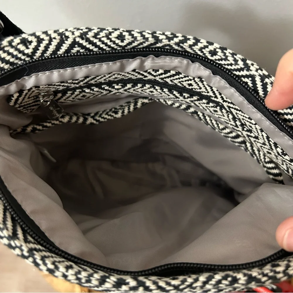 Thirty-One: Black and White Geometric Patterned Crossbody Bag